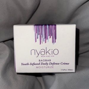 nyakio youth infused daily defense crème moisturizer